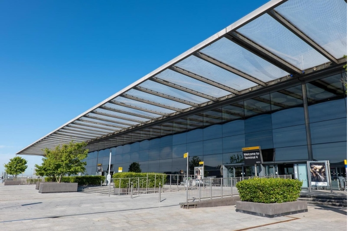 Vietnam Airlines re-operates Terminal T4 at Heathrow International Airport – London